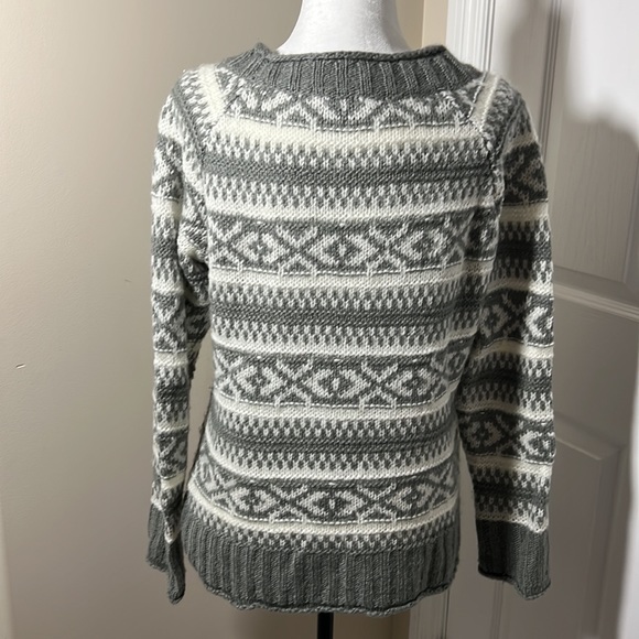 Lovely grey scoop neck sweater - Picture 4 of 5